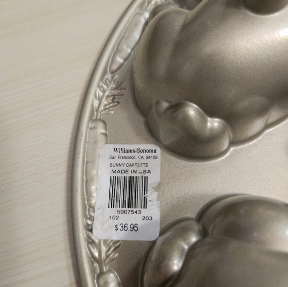 Nordic Ware Bunny Cakelet Pan in used condition. Please see photos. - Picture 8 of 11